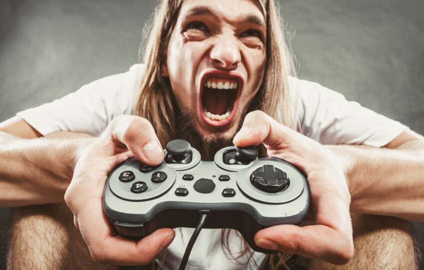 Kako so Candy Crush in FIFA ukradli principe igralnih (slot) avtomatov